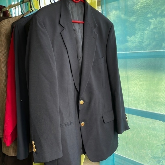 Wimbledon Navy Blazer with gold tone emblems buttons 42L - Picture 2 of 6
